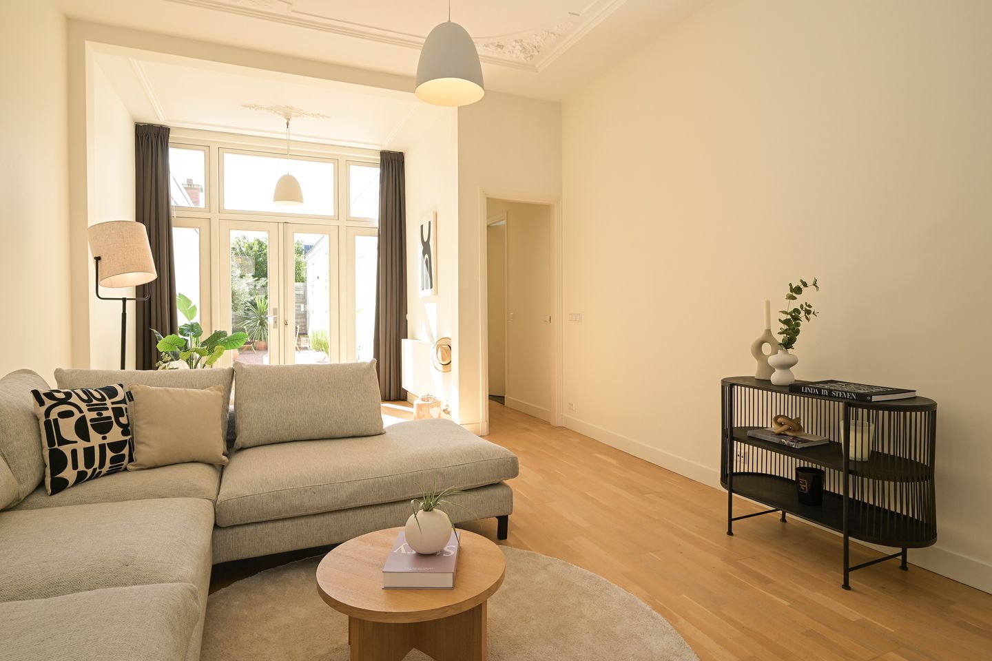 Photo 20 of Obrechtstraat 366