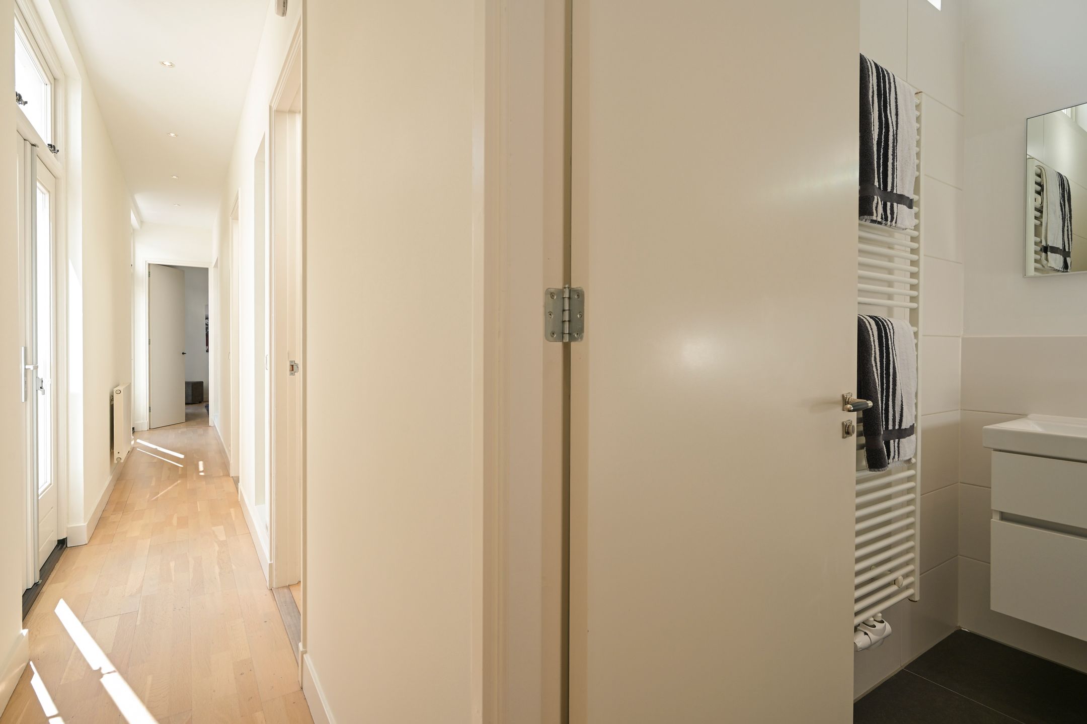 Photo 30 of Obrechtstraat 366