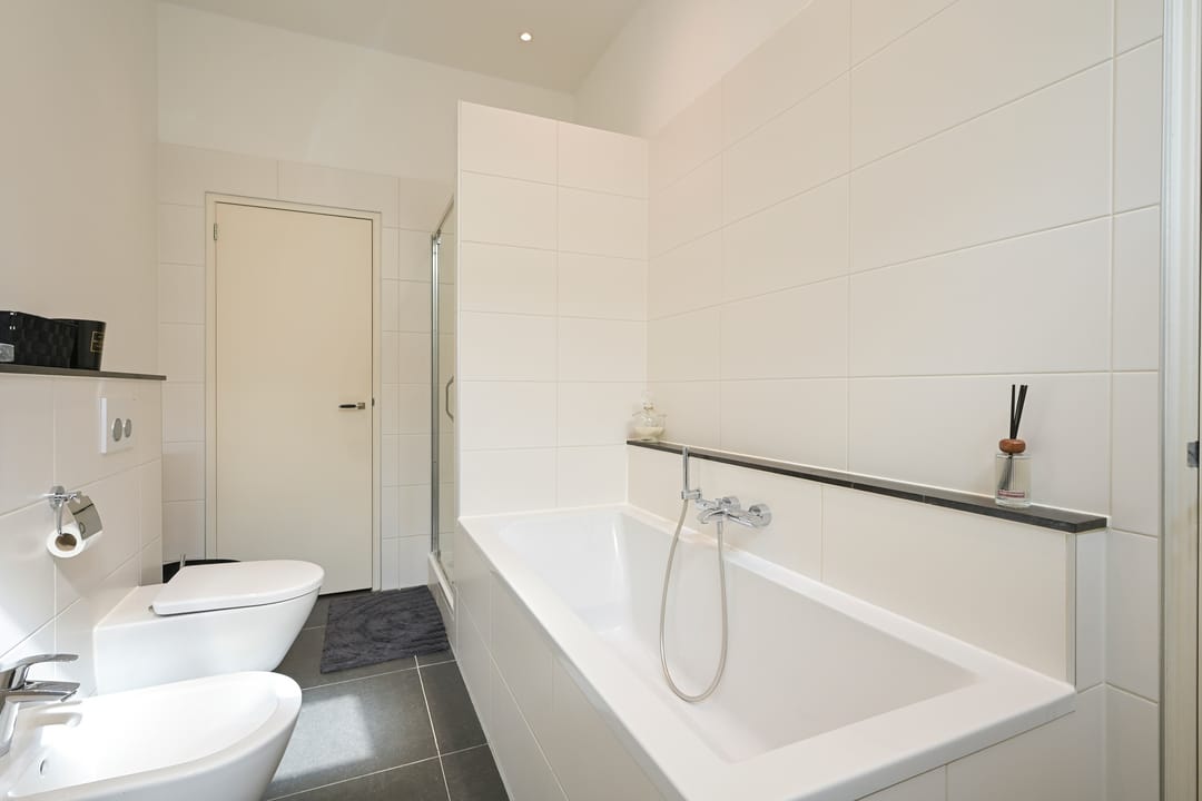 Photo 32 of Obrechtstraat 366