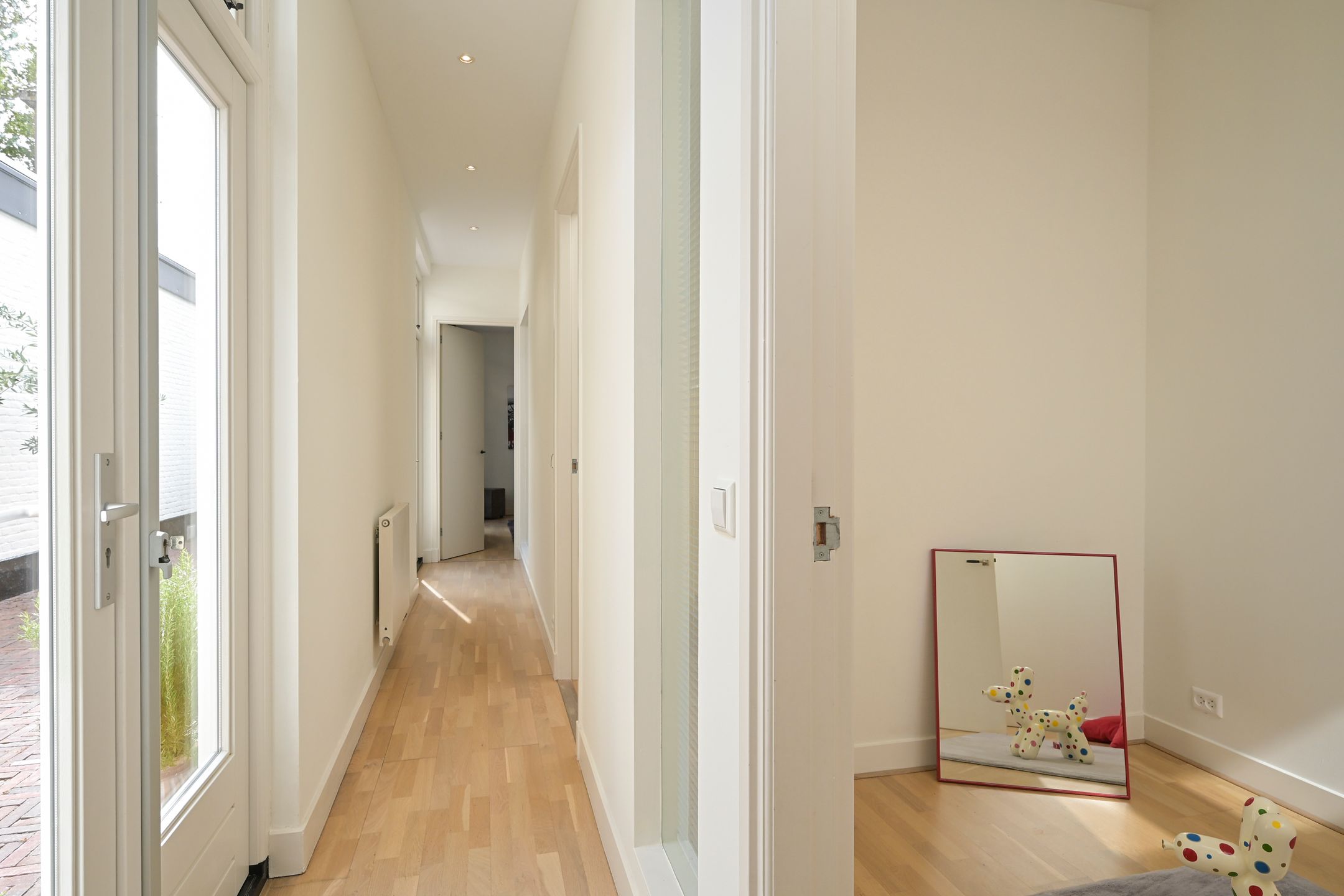 Photo 36 of Obrechtstraat 366