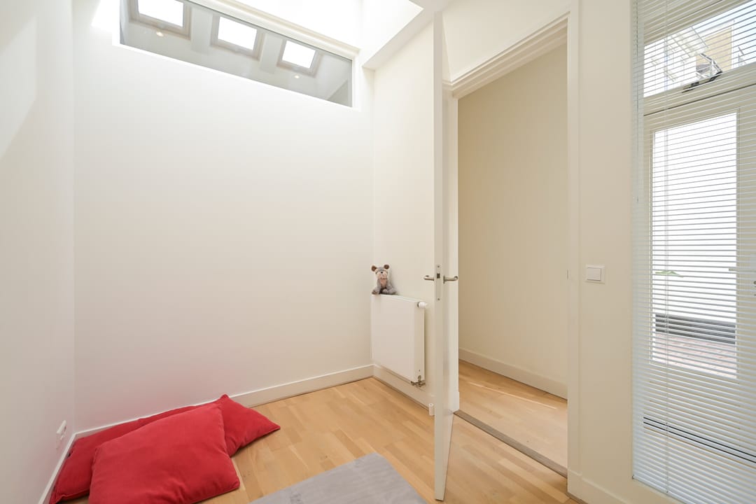 Photo 38 of Obrechtstraat 366