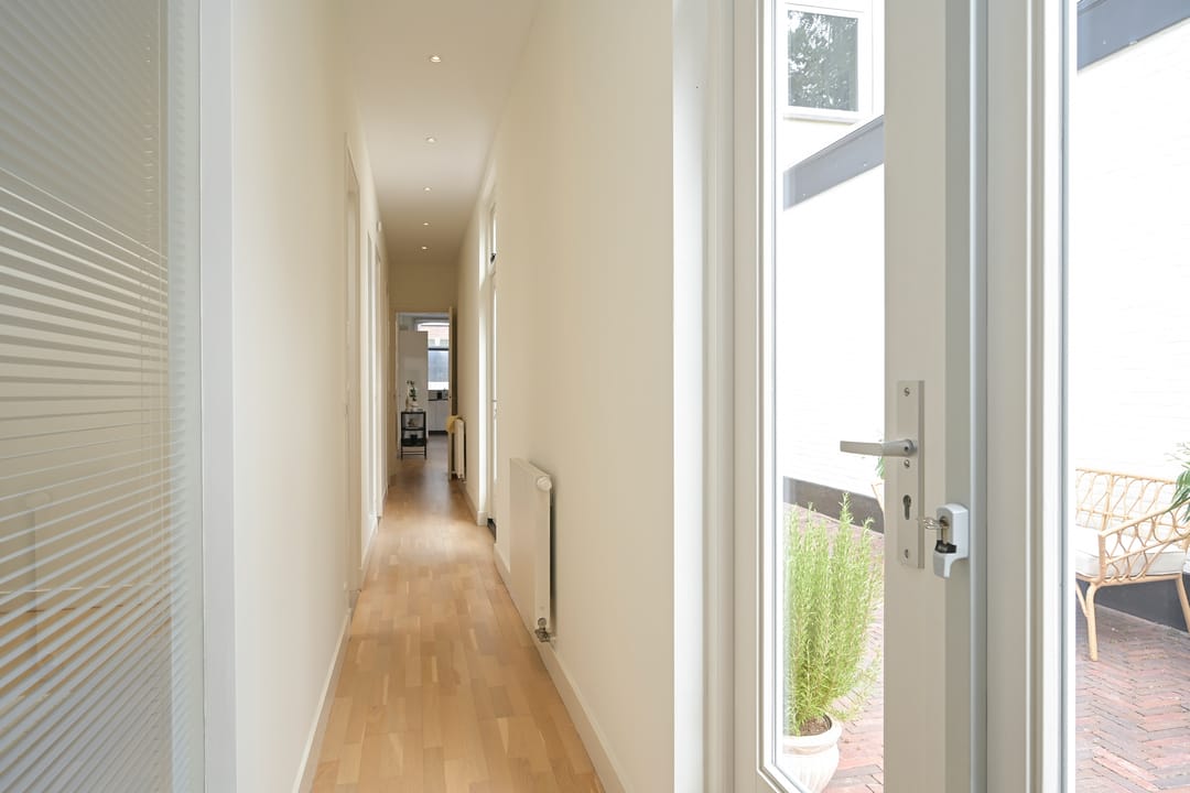 Photo 43 of Obrechtstraat 366