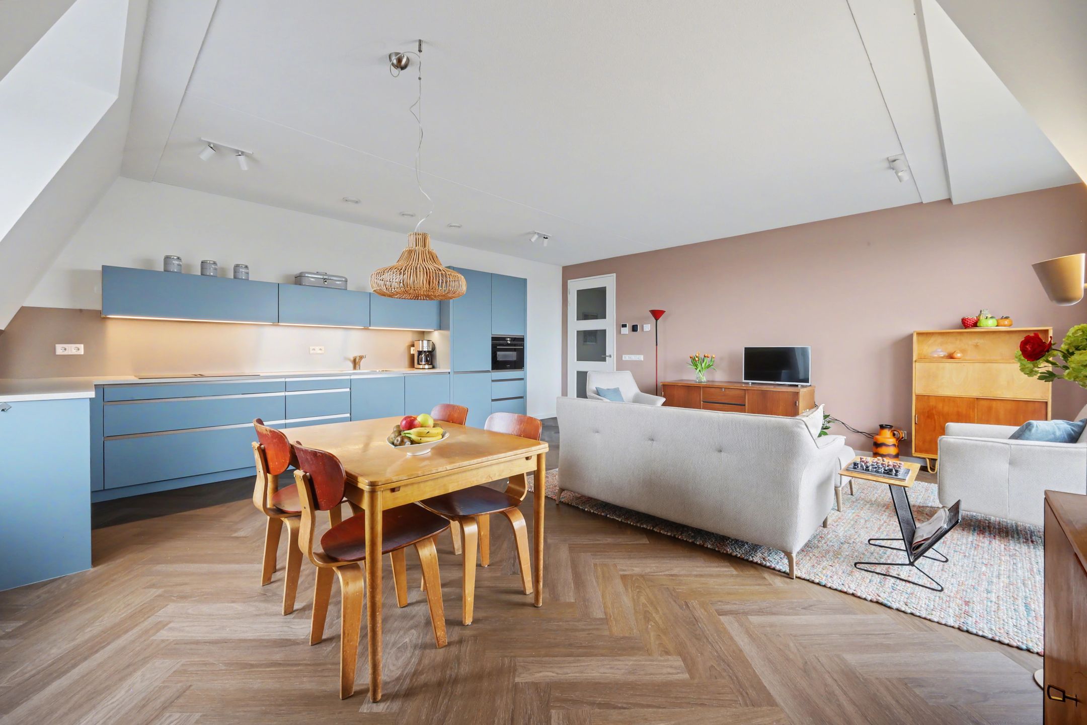 Foto 15 van Houtladingstraat 6-38