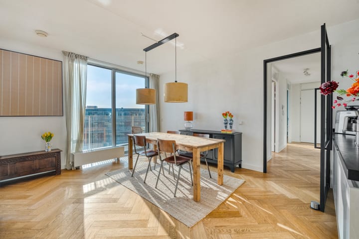 Foto 11 van Carolina MacGillavrylaan 436