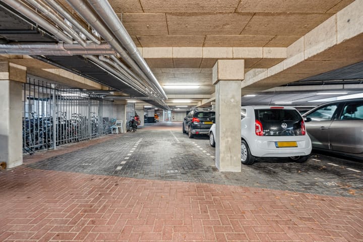 Foto 30 van Carolina MacGillavrylaan 436