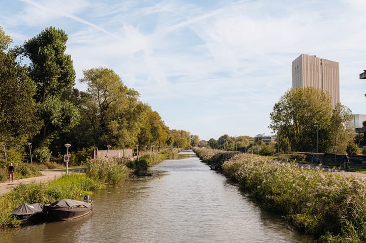 Foto 36 van Carolina MacGillavrylaan 436