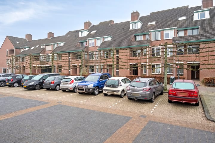 Photo 2 of Burg. Coonenplein 27