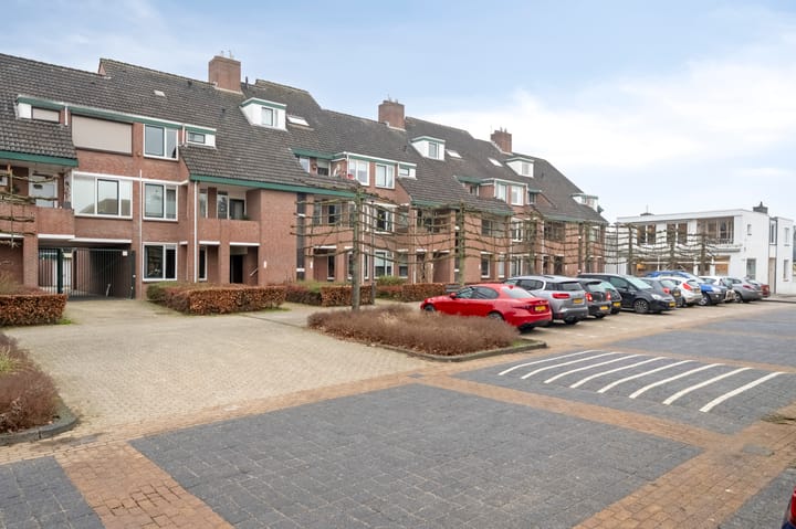 Photo 3 of Burg. Coonenplein 27