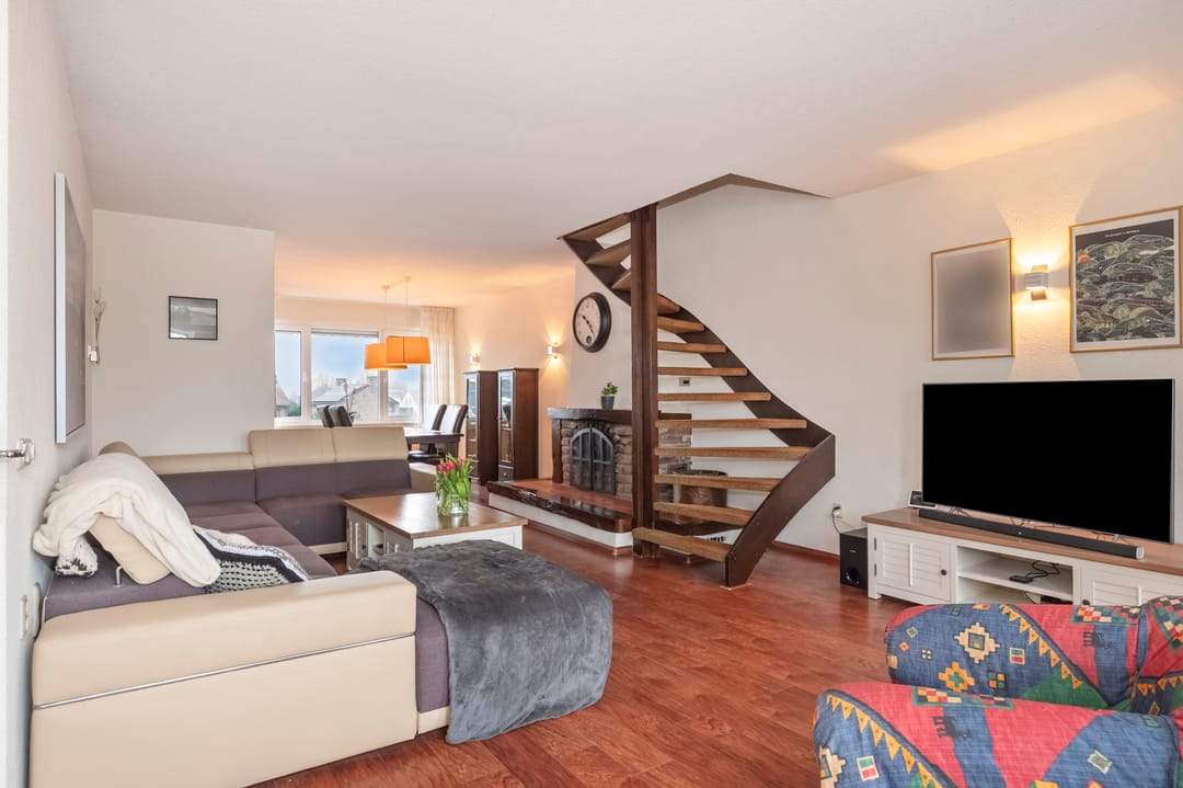 Photo 8 of Burg. Coonenplein 27