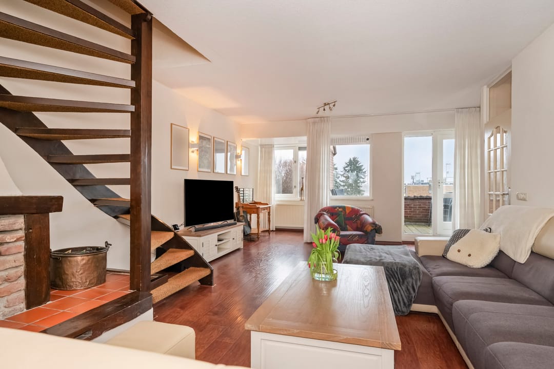 Photo 11 of Burg. Coonenplein 27