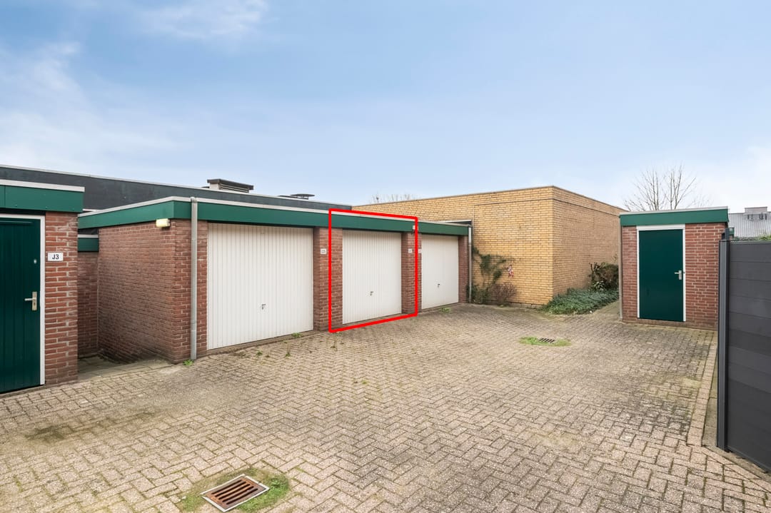 Photo 31 of Burg. Coonenplein 27