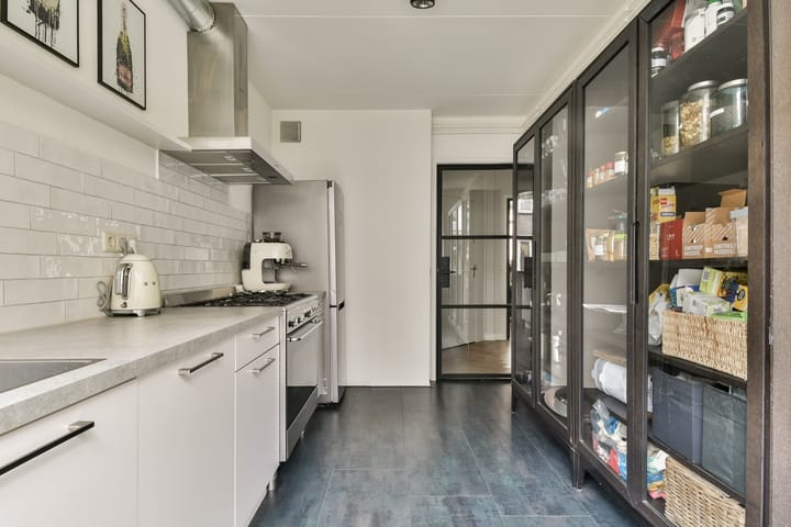 Photo 10 of Egelantiersstraat 236-B