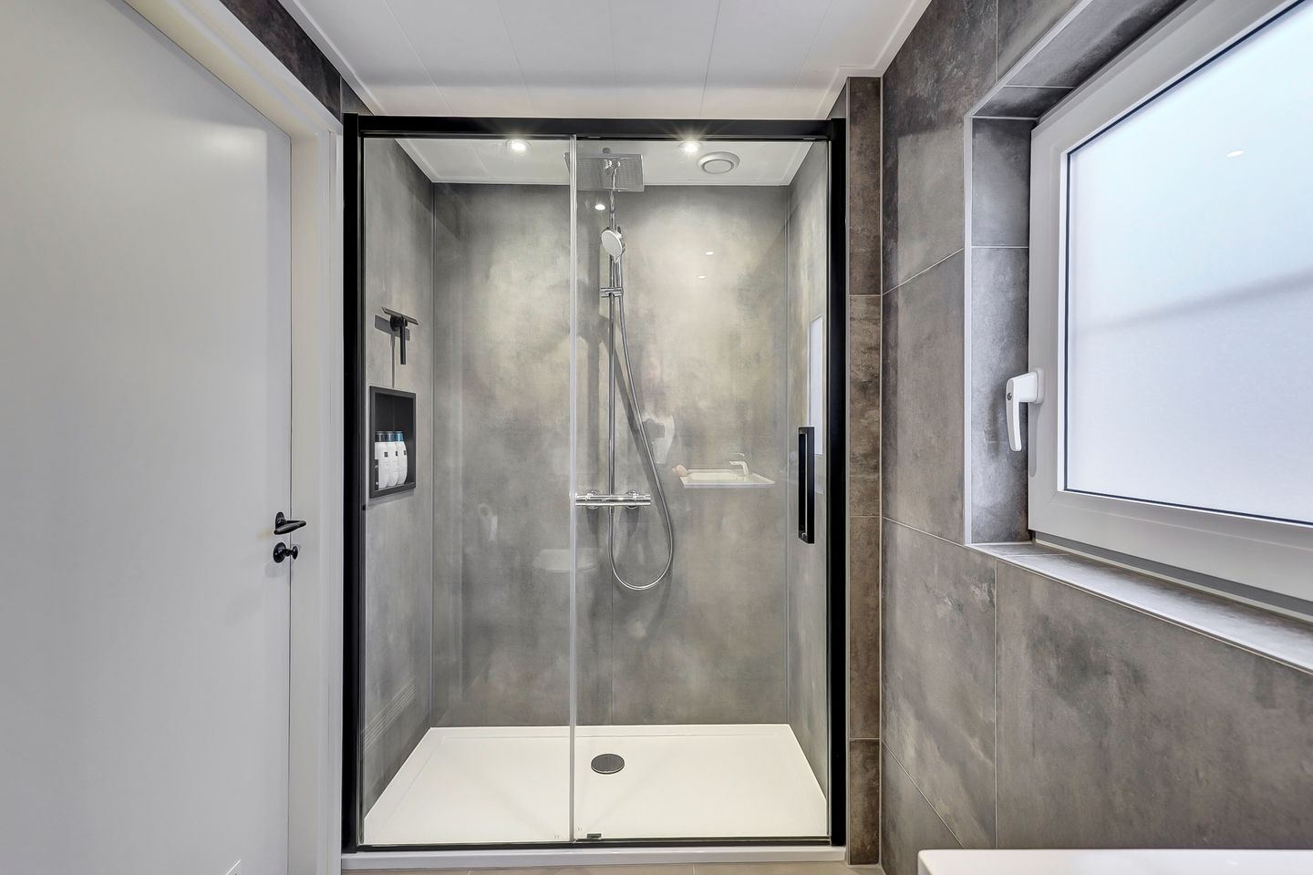 Photo 34 of Wilhelminastraat 6