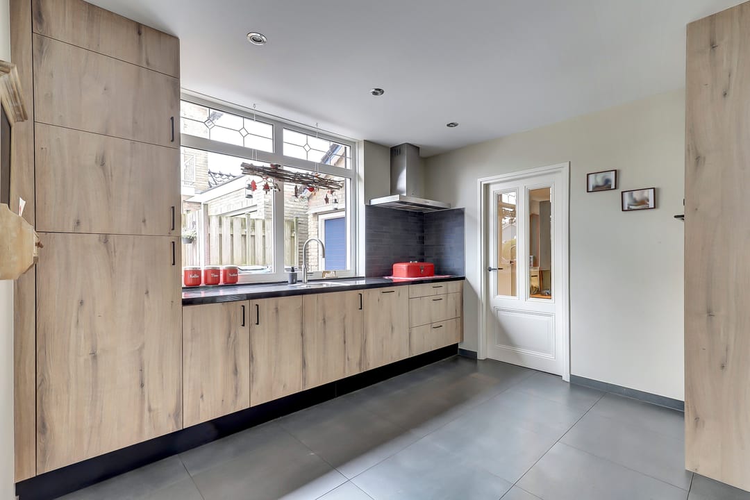 Photo 11 of Wilhelminastraat 6