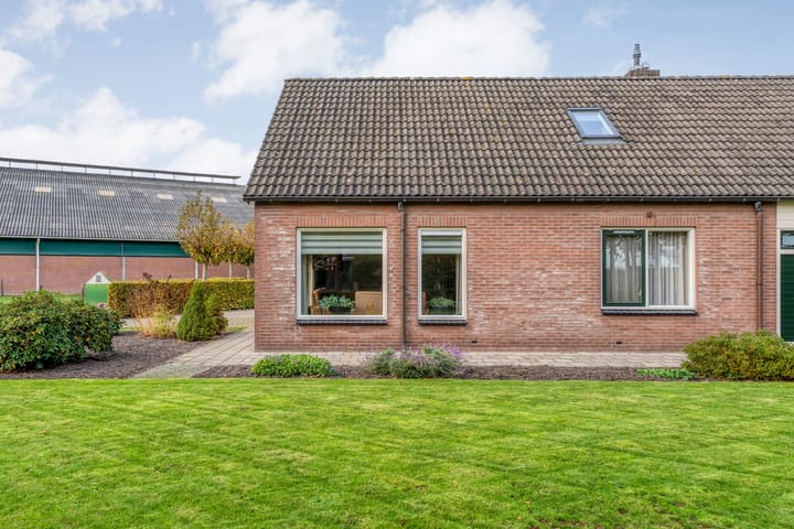 Foto 12 van Broekdijk 44