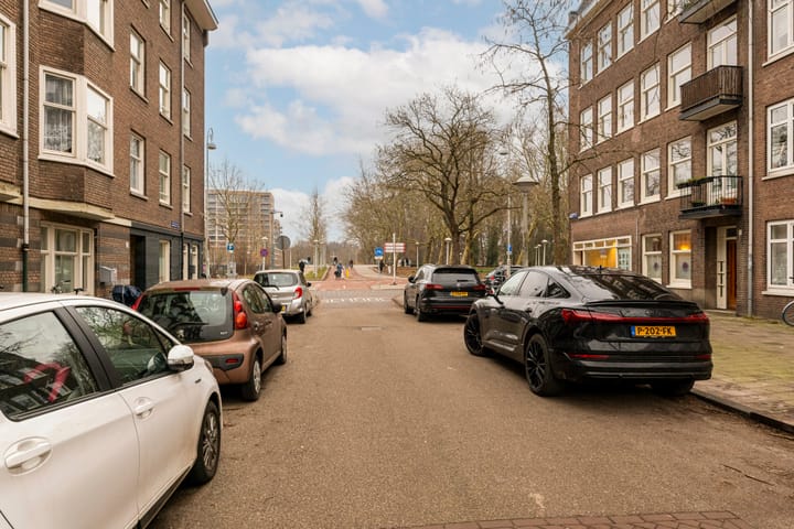 Photo 23 of Woestduinstraat 21-3