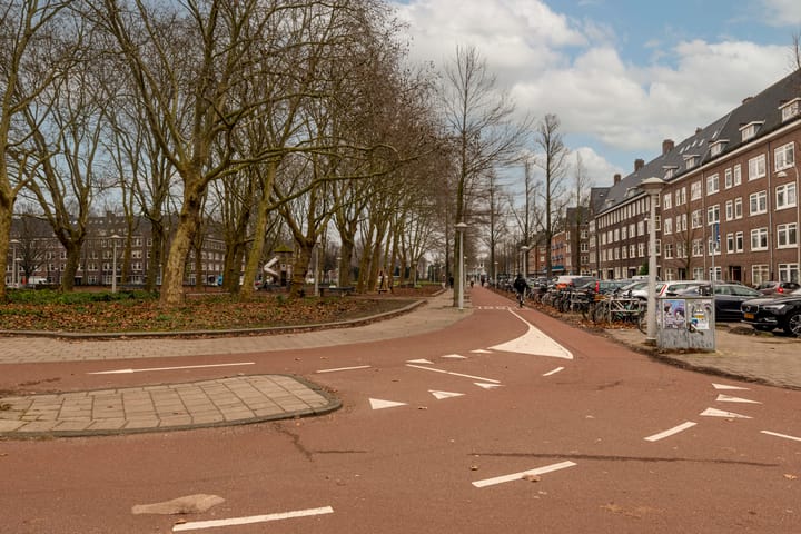 Photo 25 of Woestduinstraat 21-3