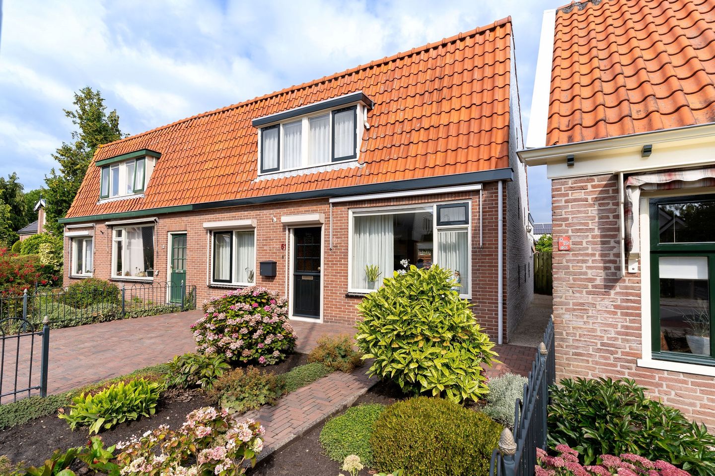 Photo 59 of Westerblokker 51