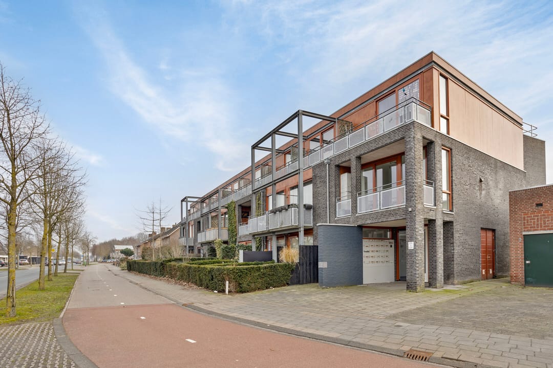 Photo 11 of Berghemseweg 227