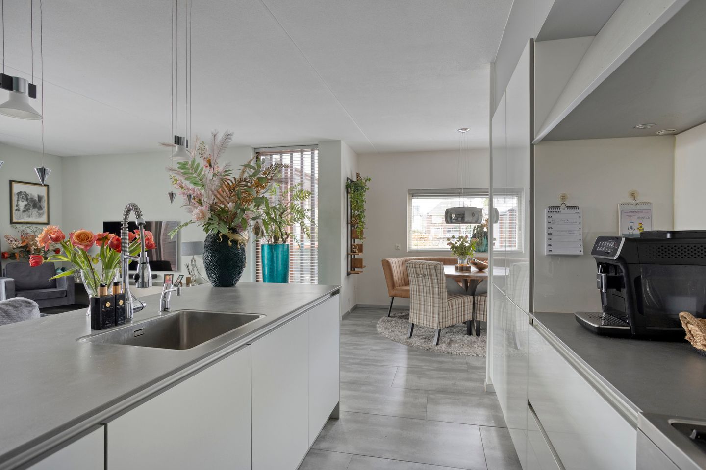 Foto 14 van Unastraat 73