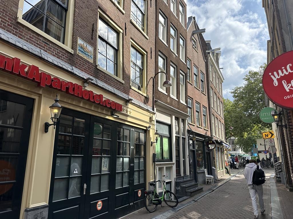 Photo 18 of Monnikenstraat 23-1