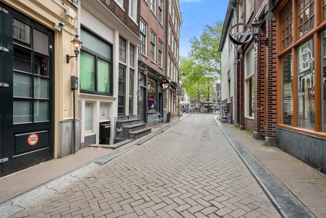 Photo 22 of Monnikenstraat 23-1