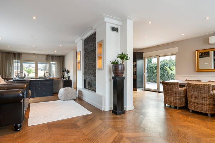 Photo 2 of Loseweg 12