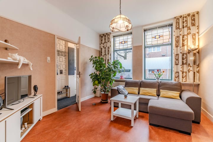 Foto 2 van Van Oldenbarneveltstraat 32