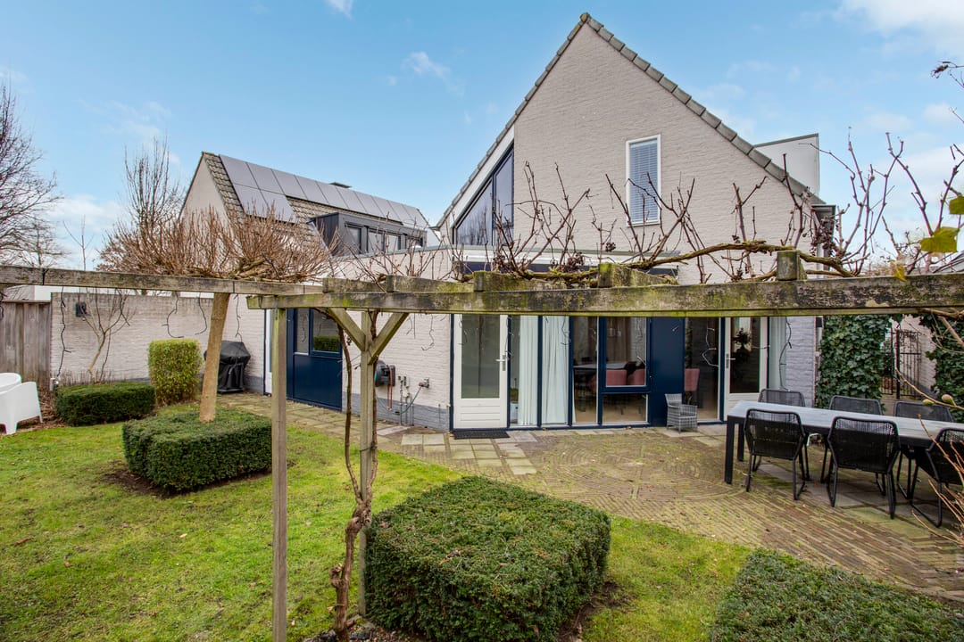 Photo 2 of Berriehoek 98