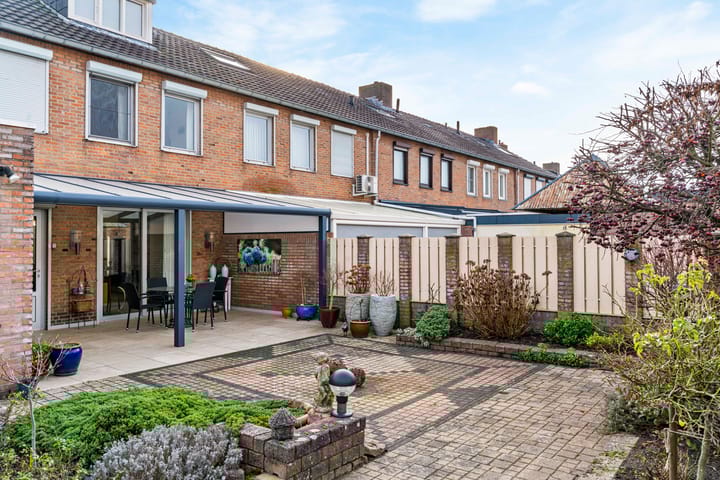 Photo 4 of Sloet van de Beelestraat 25