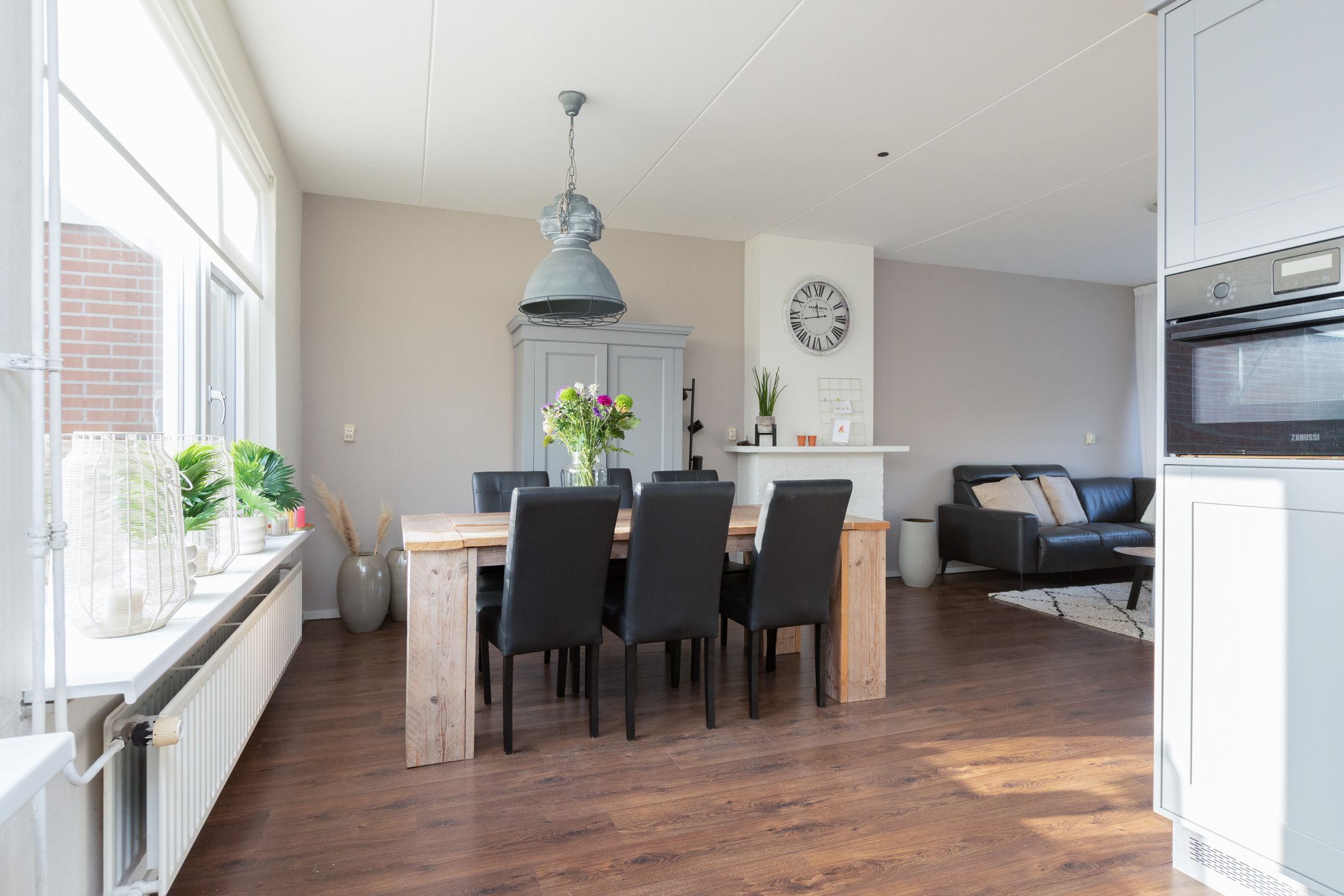 Foto 12 van Sinsmar 24