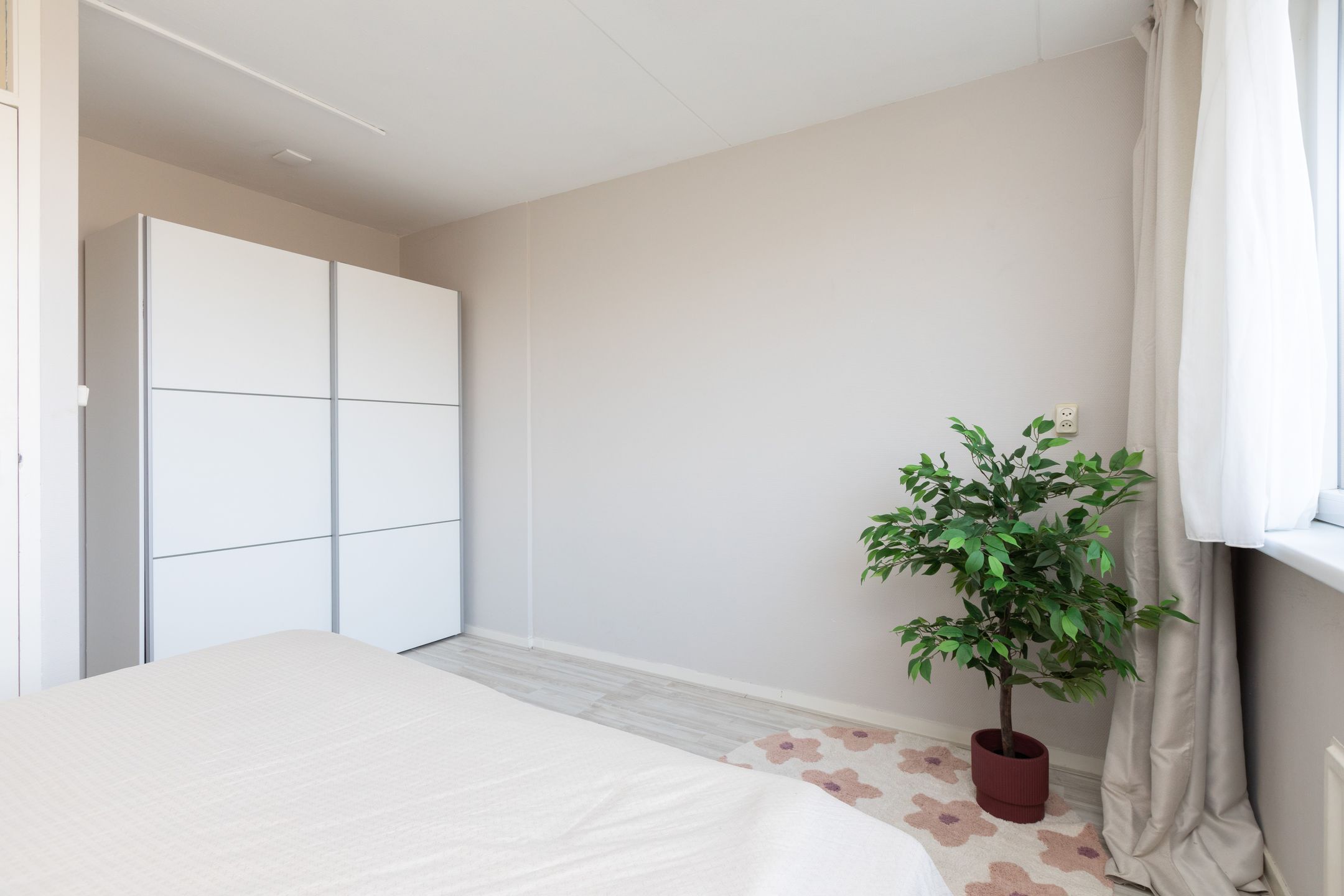 Foto 21 van Sinsmar 24