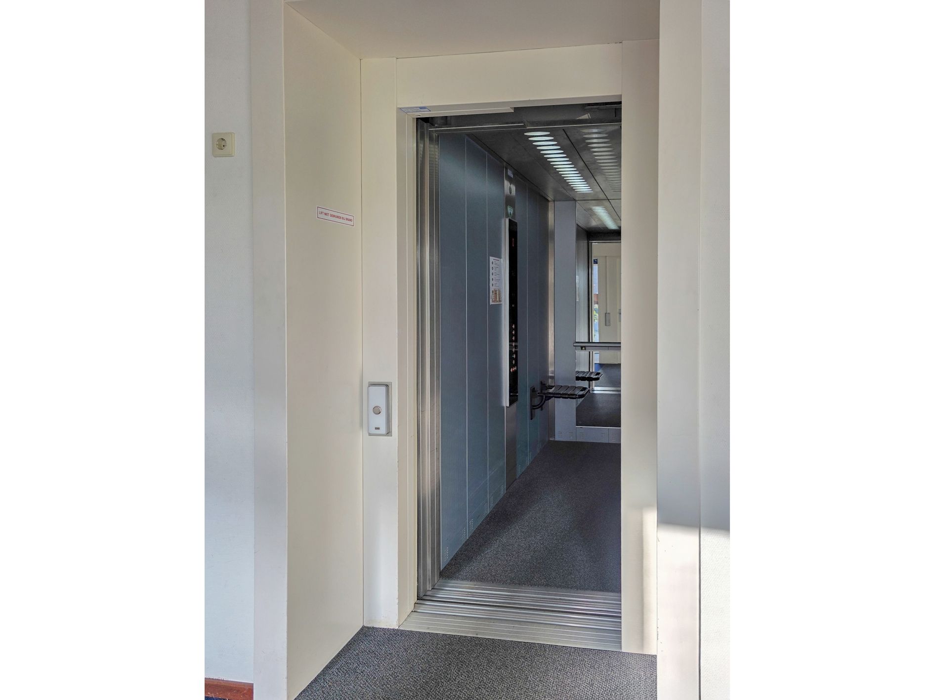 Photo 9 of RWH Hofstede Crullstraat 55