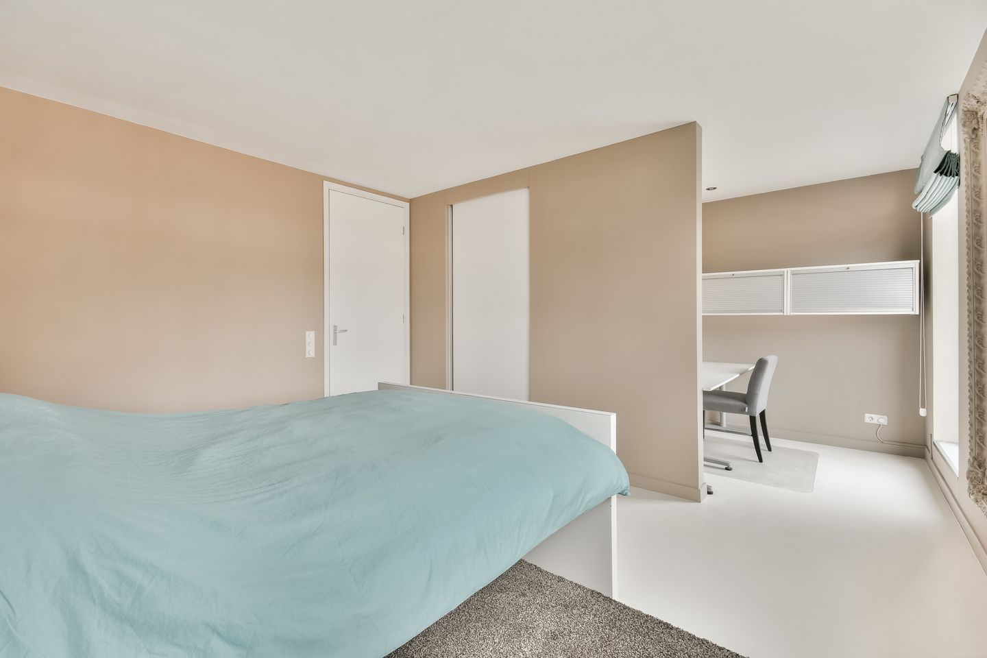 Photo 25 of Iwan Kantemanplein 28