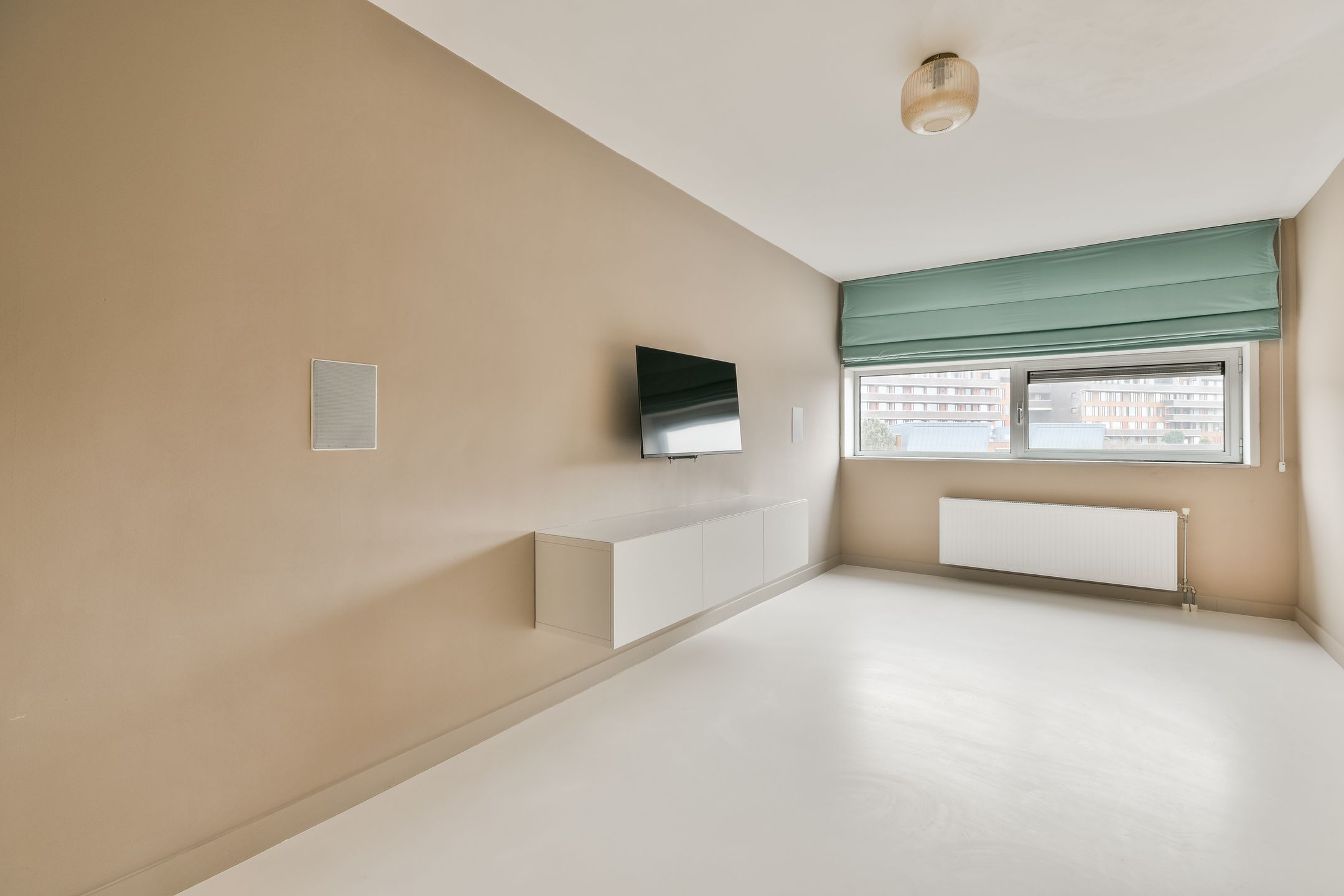 Photo 27 of Iwan Kantemanplein 28