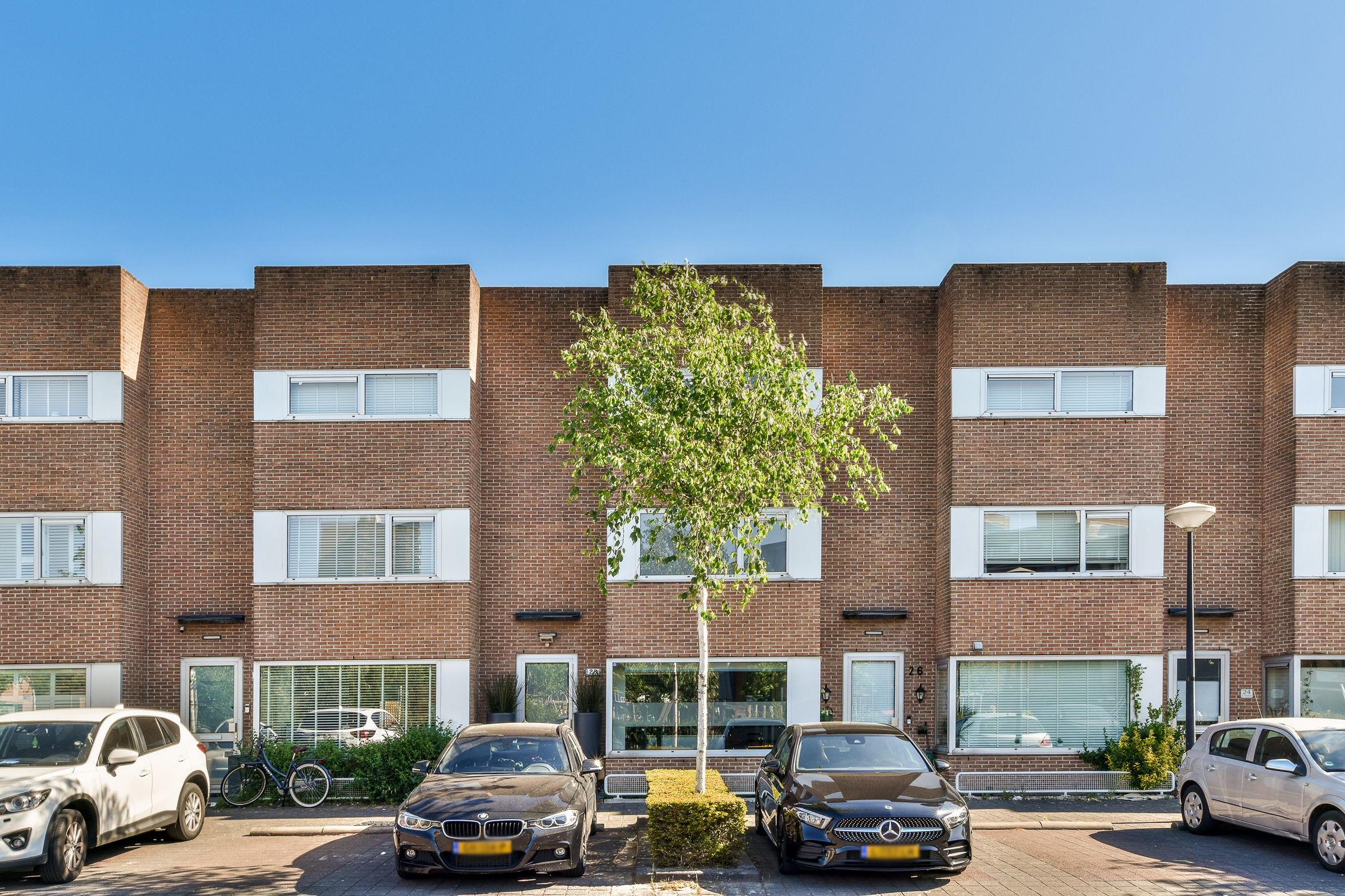 Photo 3 of Iwan Kantemanplein 28