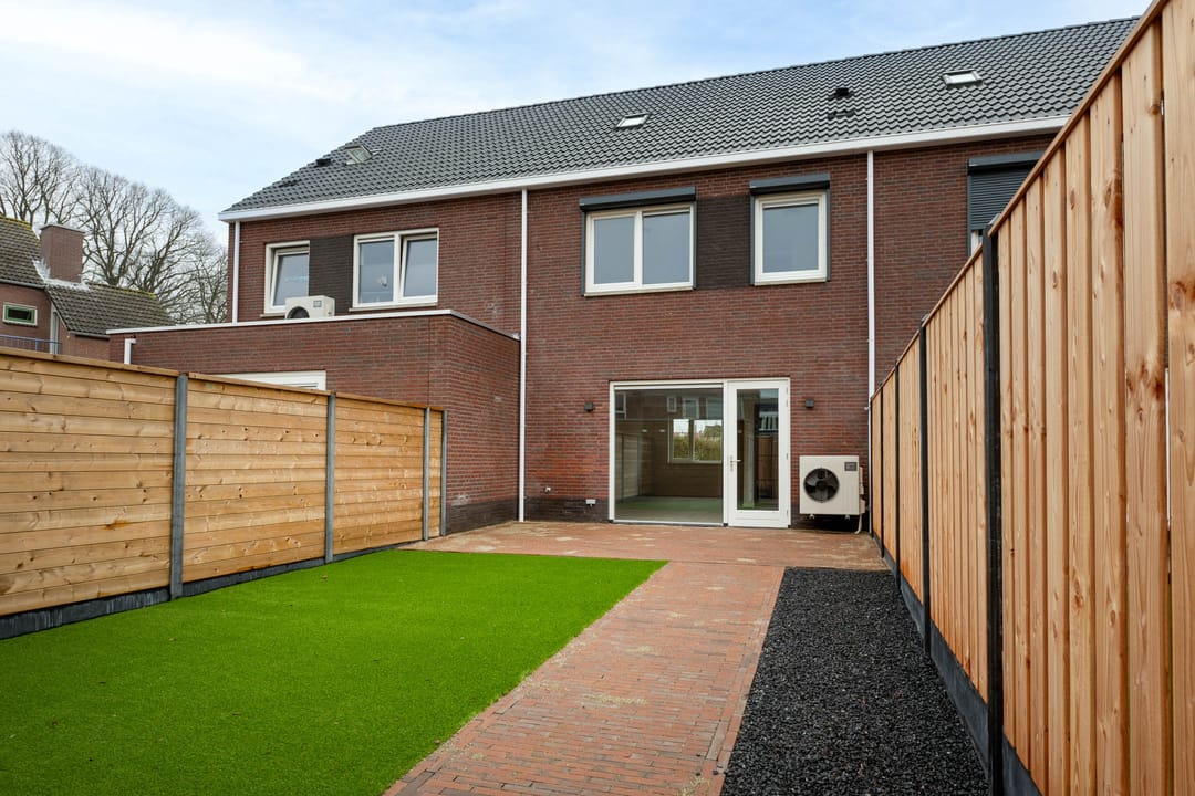 Foto 23 van M.A. de Ruijterstraat 4