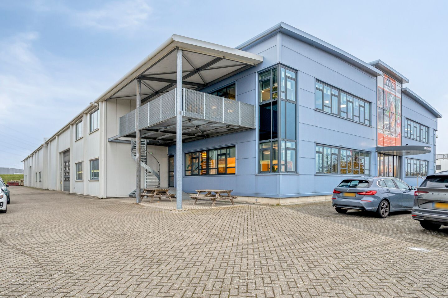 Bekijk foto 3 van Distriboulevard 13