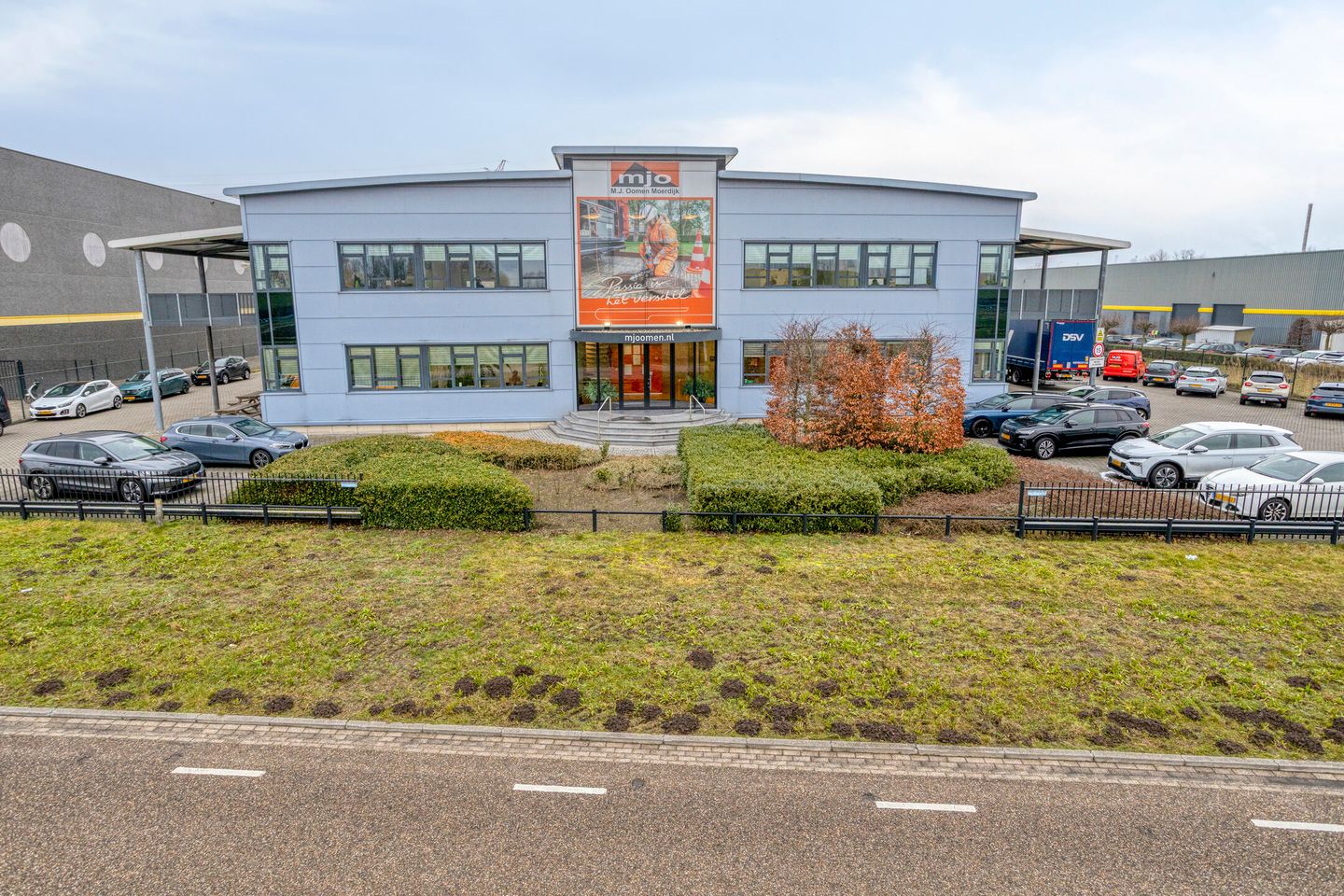 Bekijk foto 1 van Distriboulevard 13