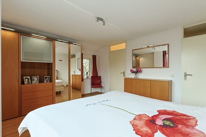 Foto 22 van Domela Nieuwenhuislaan 9