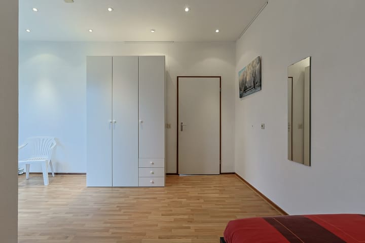 Foto 37 van Domela Nieuwenhuislaan 9