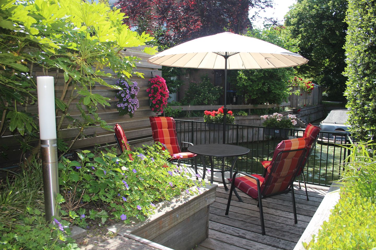 Foto 44 van Domela Nieuwenhuislaan 9