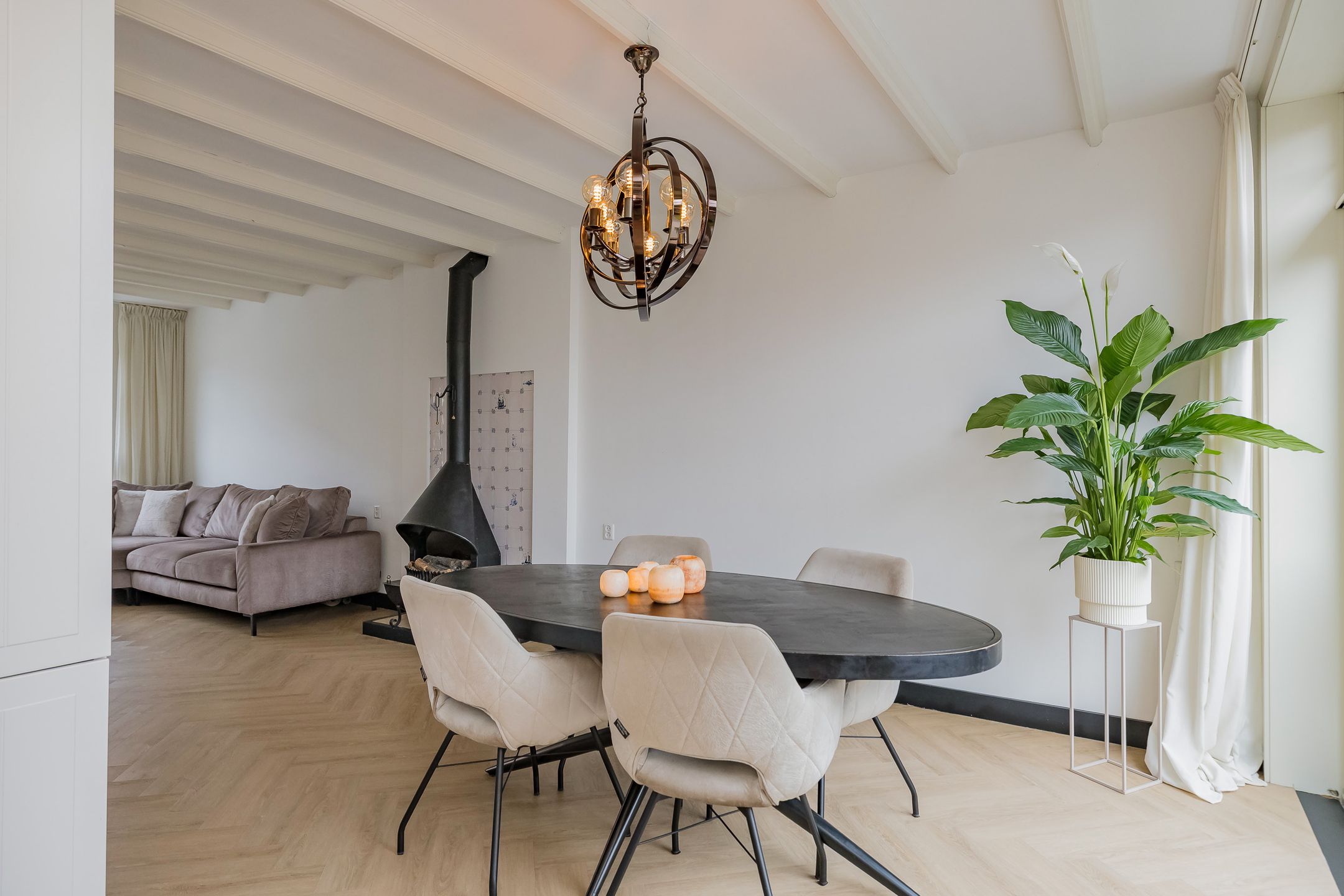 Foto 9 van Meeuwenlaan 14