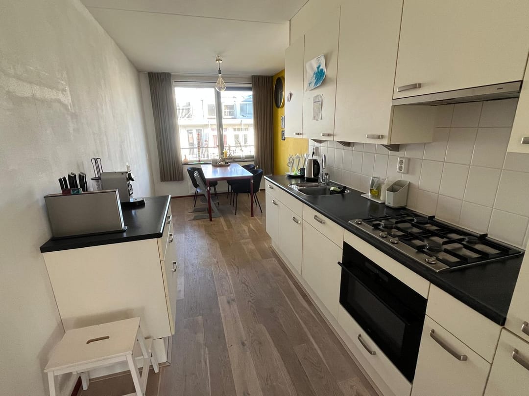 Foto 23 van Preangerstraat 11-B