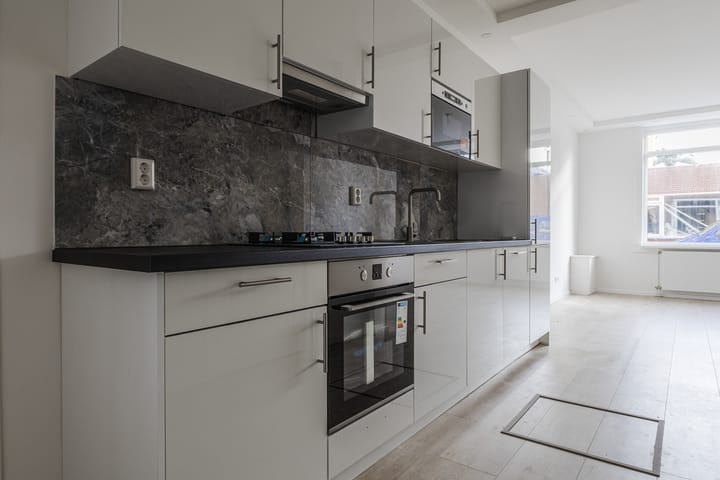 Foto 13 van Burgemeester Waldeckstraat 1