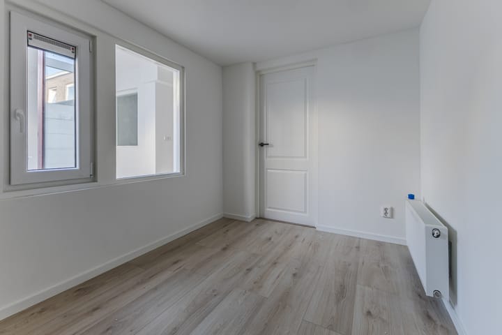 Foto 19 van Burgemeester Waldeckstraat 1