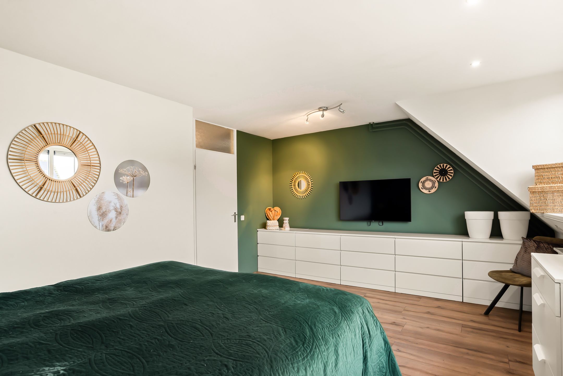 Photo 54 of Watermunt 3