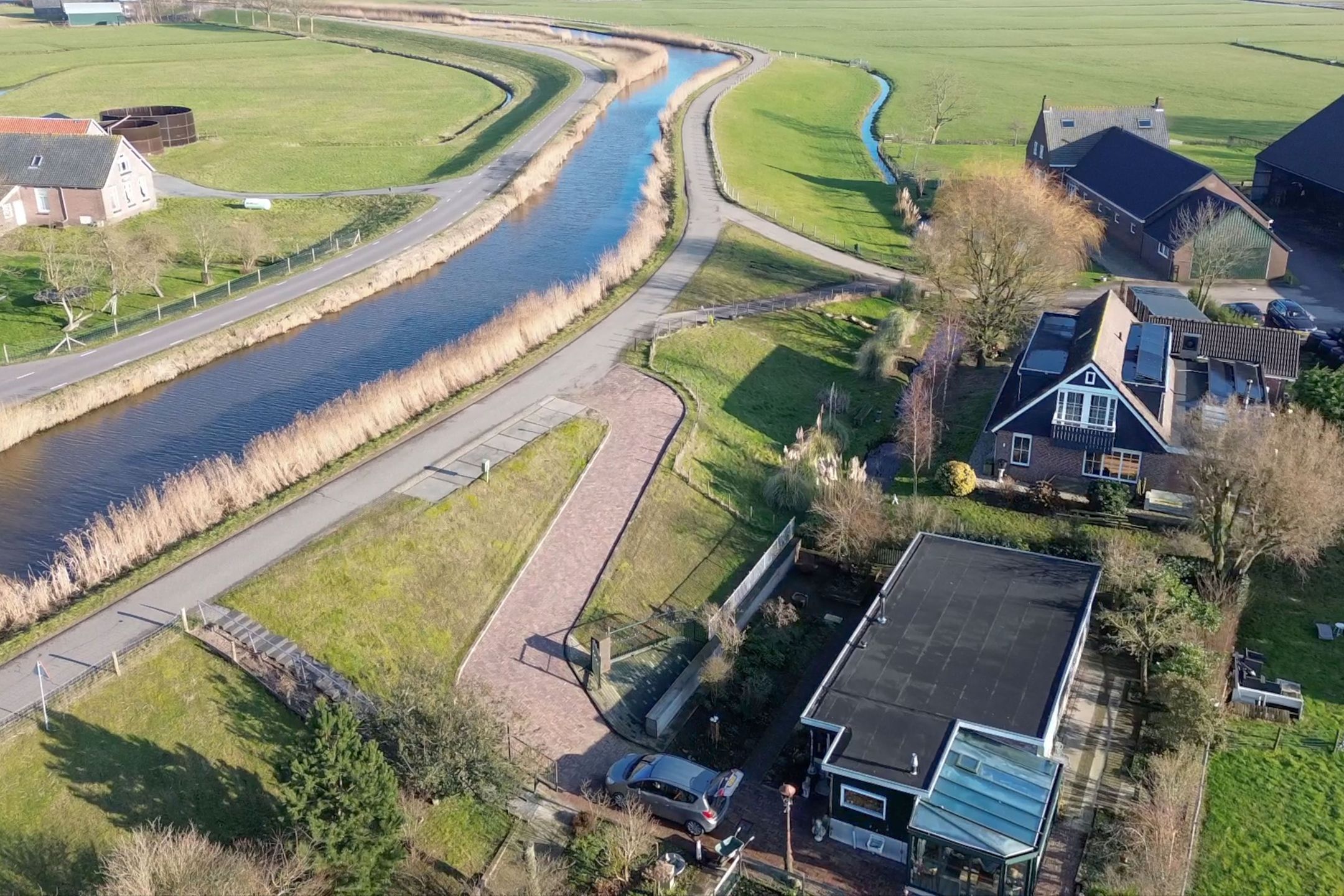 Photo 39 of Waverdijk 12