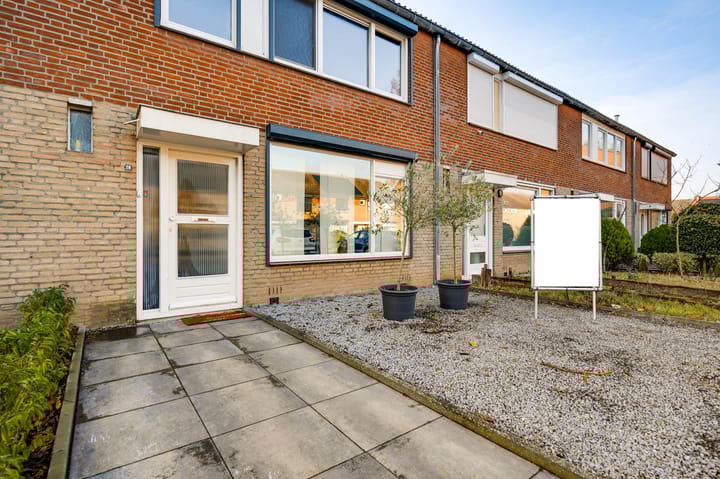 Foto 2 van Burgemeester Heijnenstraat 20