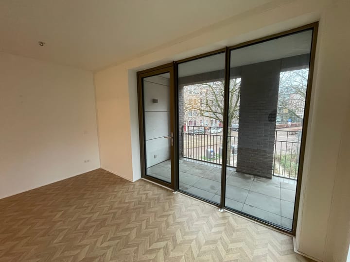 Foto 5 van Borneostraat 64-E